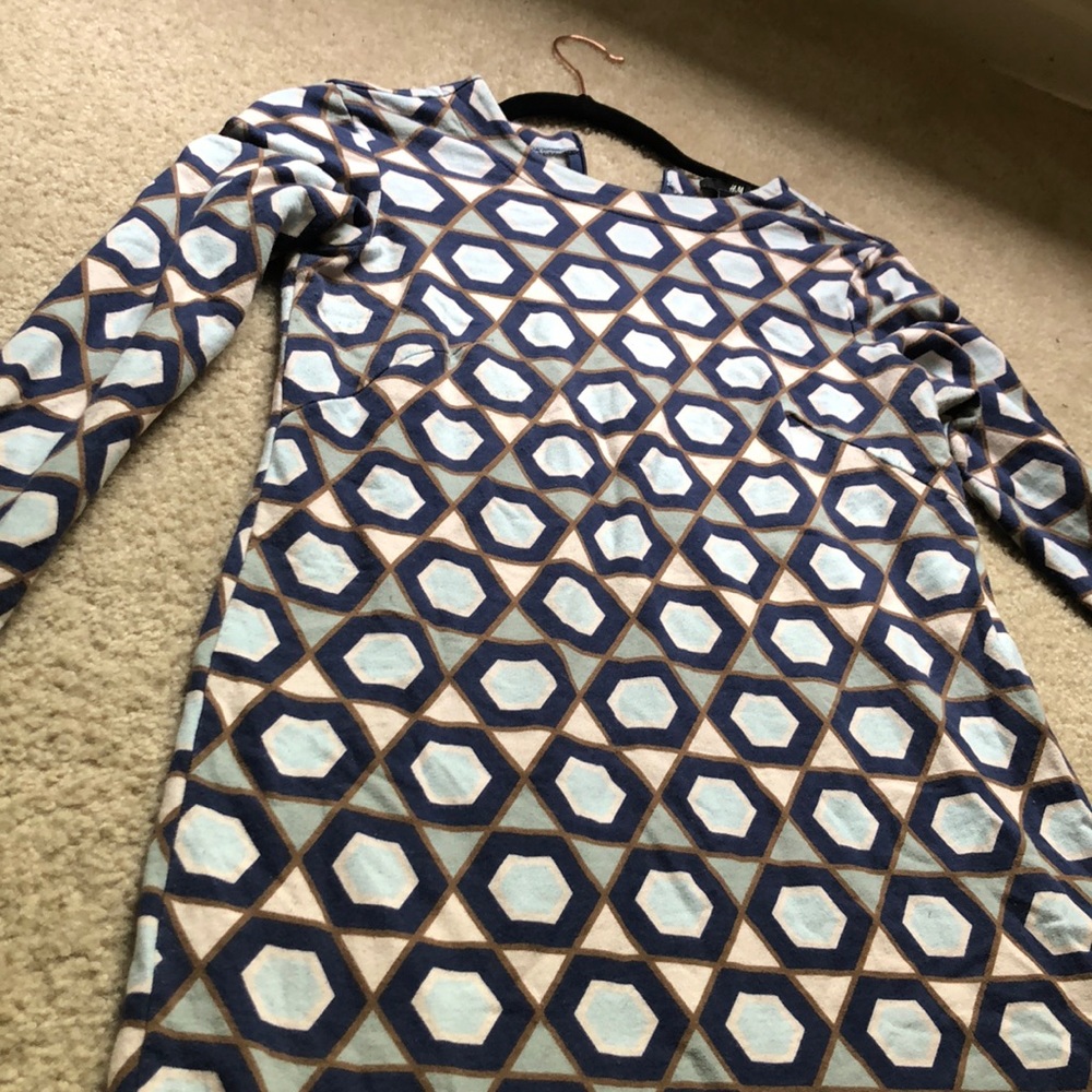 Mod-style Dress - Picture 3 of 4